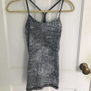 Lululemon workout top